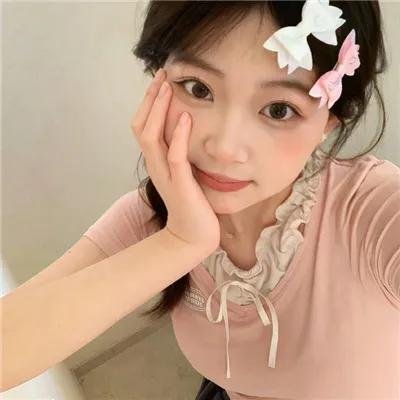 女孩和蜘蛛